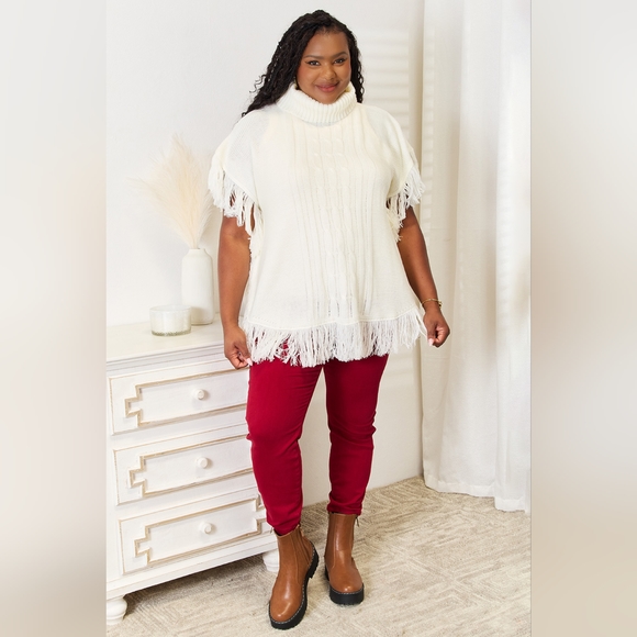 Justin Taylor Designer White Turtle Neck Fringe Poncho One Size Fit All - Picture 6 of 10